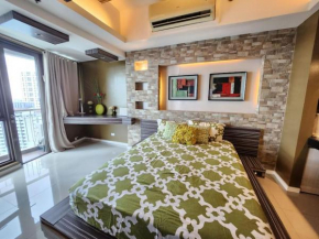 KL Tower Executive Studio with Balcony near AIM Makati CBD Greenbelt Mall
